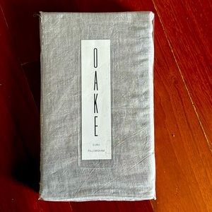Oake  100% Linen Euro Pillowsham 26” x26” Yarn Die NWT Gray